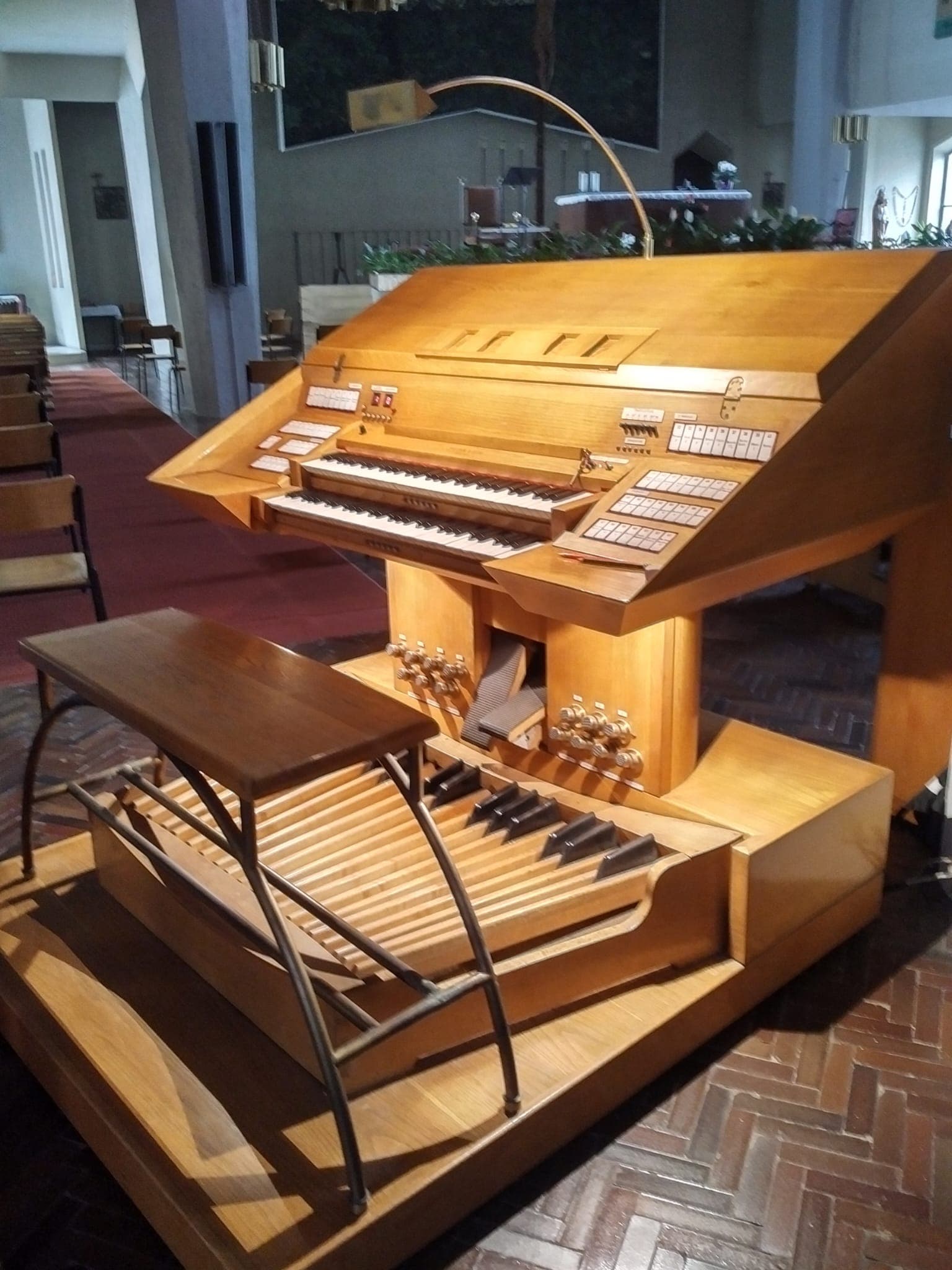 Organo da chiesa